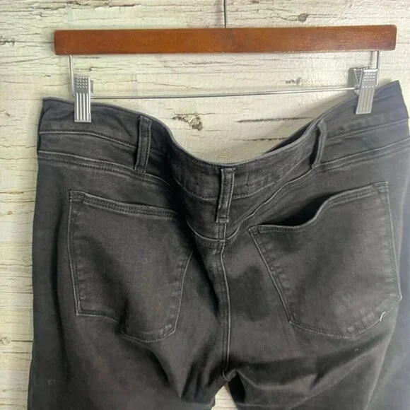 Silver Jeans Avery Skinny crop black distressed jeans size 36 - Picture 6 of 8